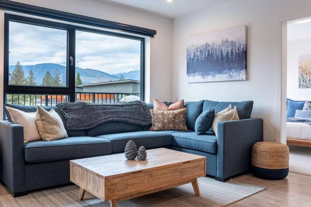 Апартаменты Bluebird Daze By Revelstoke Vacations Экстерьер фото